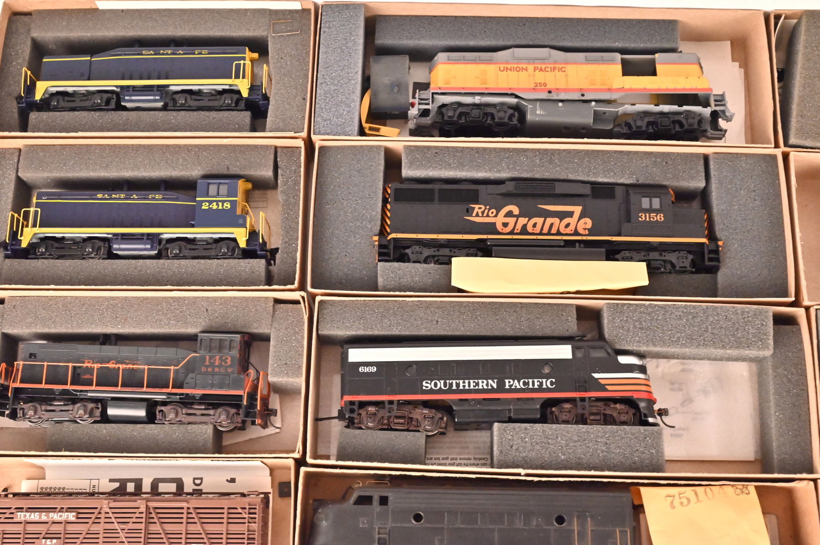 ATHEARN Modelleisenbahn H0, Gr.. Konvolut. - 3