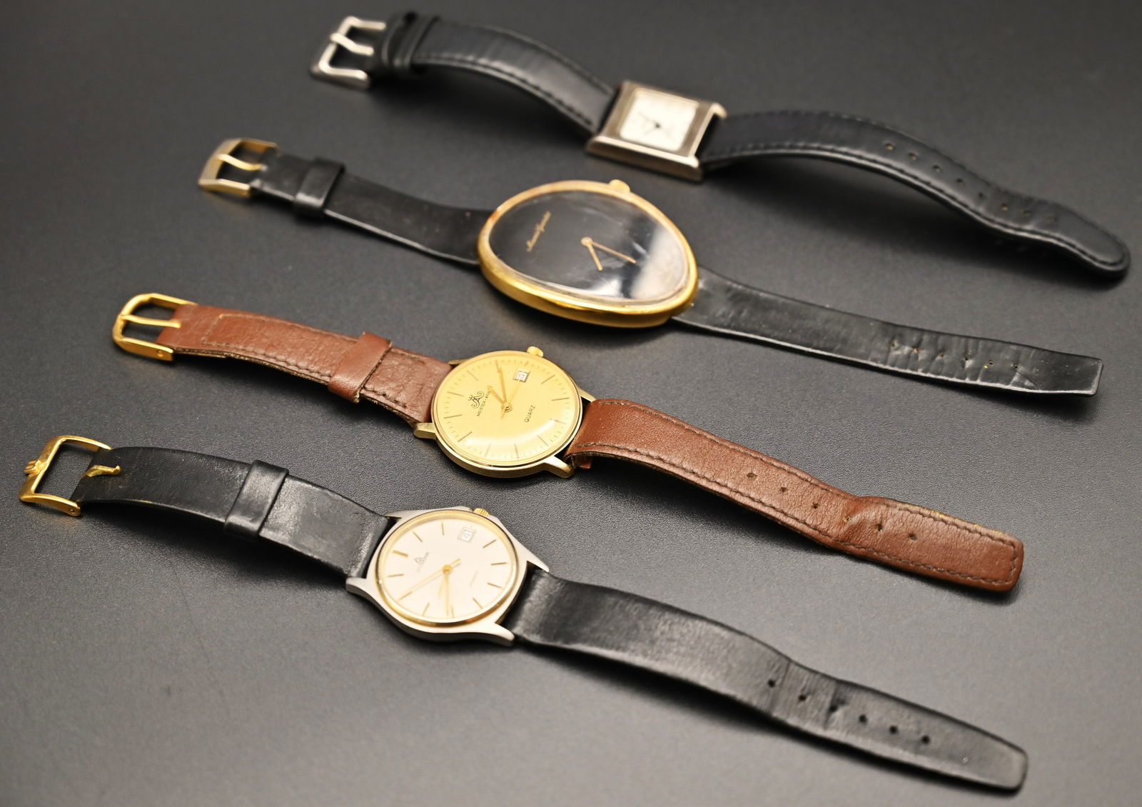 Uhren Konvolut: Uhren Konvolut Uhren KonvolutAlters- und TragespurenWatch lotSigns of age and wear