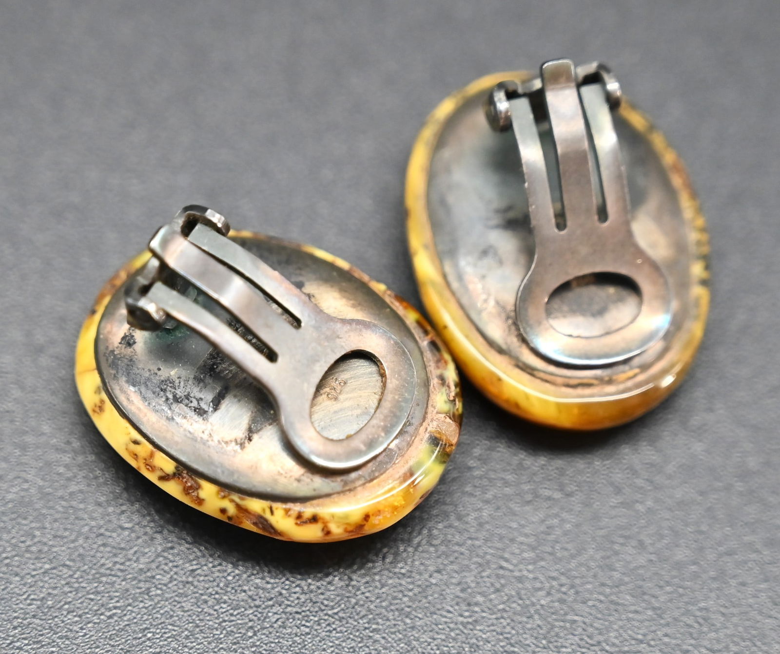 Made to Order Bernsteinschmuckset - Kette, Ring und Ohrklipps - 6