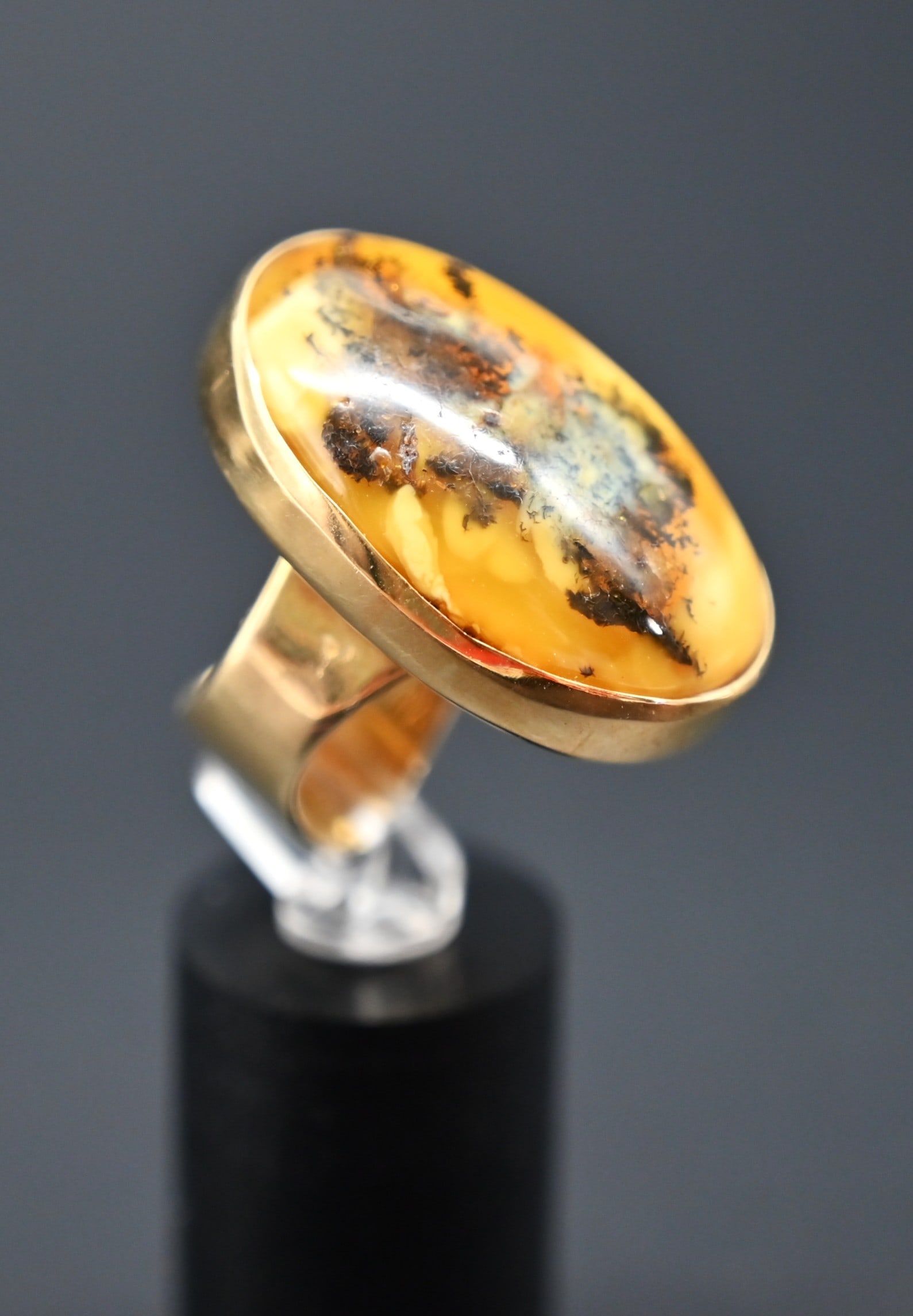 Made to Order Bernsteinschmuckset - Kette, Ring und Ohrklipps - 8