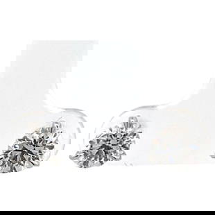 Harbor Diamonds 1.40ct Round Diamond Stud Earrings 18k White Gold Champagne Setting: Harbor Diamonds 1.40ct Round Diamond Stud Earrings 18k White Gold Champagne Setting These stunning diamond stud earrings feature a contemporary design, crafted in luxurious 18 karat white gold. Weighi