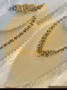 Italian 18K Yellow Gold Diamond Necklace and Bracelet Set 128.70g: Italian 18K Yellow Gold Diamond Necklace and Bracelet Set 128.70g This exquisite Italian set features an 18k yellow gold necklace and bracelet adorned with stunning black diamonds. The total weight of
