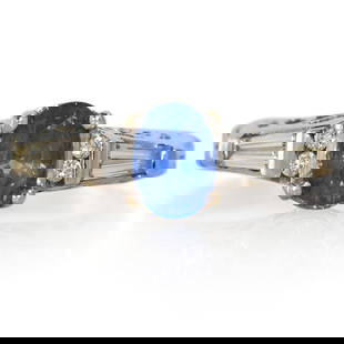 Elegant 18K White Gold Sapphire Diamond Ring 1.12ct 5.5 Size: Elegant 18K White Gold Sapphire Diamond Ring 1.12ct 5.5 Size This exquisite 18K white gold ring features a stunning natural blue sapphire, weighing 1.12 carats, set in a sophisticated design. The sapp