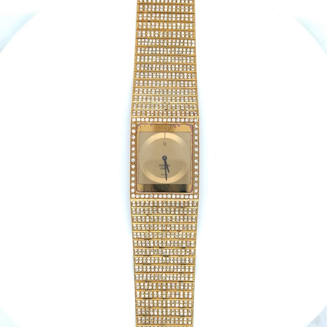 CONCORD 18K Yellow Gold Diamond Quartz Watch 8.00 Ct F-G VVS-VS: CONCORD 18K Yellow Gold Diamond Quartz Watch 8.00 Ct F-G VVS-VS This exquisite CONCORD watch is crafted from 18K yellow gold and adorned with approximately 8.00 carats of original diamonds, showcasing