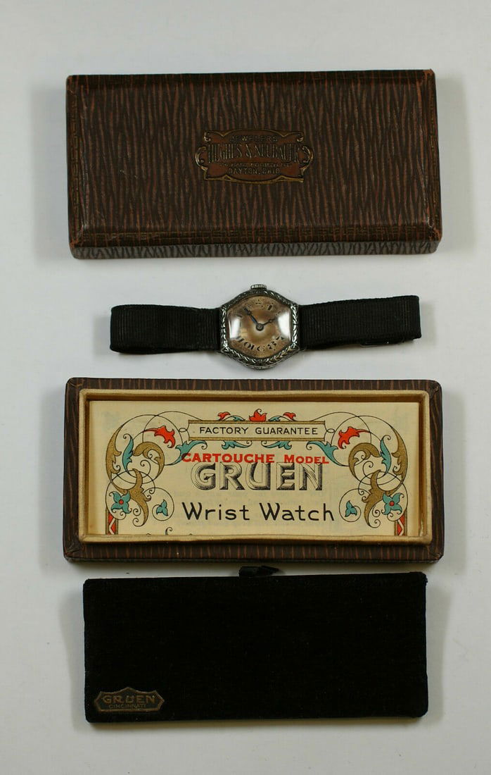 Antique Gruen Sterling Silver Wristwatch with Original Box: Antique Gruen Sterling Silver Wristwatch with Original Box This exquisite Antique Sterling Silver Gruen Watch features a classic casual style, perfect for collectors and enthusiasts alike. Manufacture