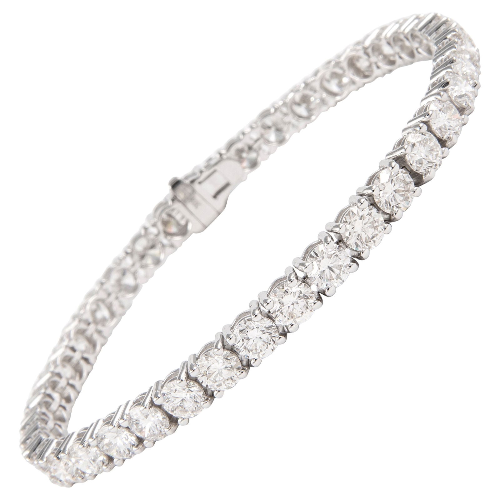 10.95ct Diamond Tennis Bracelet 18k White Gold: 10.95ct Diamond Tennis Bracelet 18k White Gold This exquisite 10.95 ct diamond tennis bracelet features 38 round brilliant diamonds, each averaging 0.28 ct. Set in luxurious 18k white gold, the bracel
