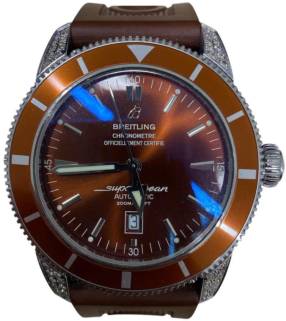Breitling Superocean Heritage A17320 Brown Dial Rubber Strap 46mm: Breitling Superocean Heritage A17320 Brown Dial Rubber Strap 46mm The Breitling Superocean Heritage is a striking timepiece designed for men, featuring a sophisticated brown dial and a durable rubber