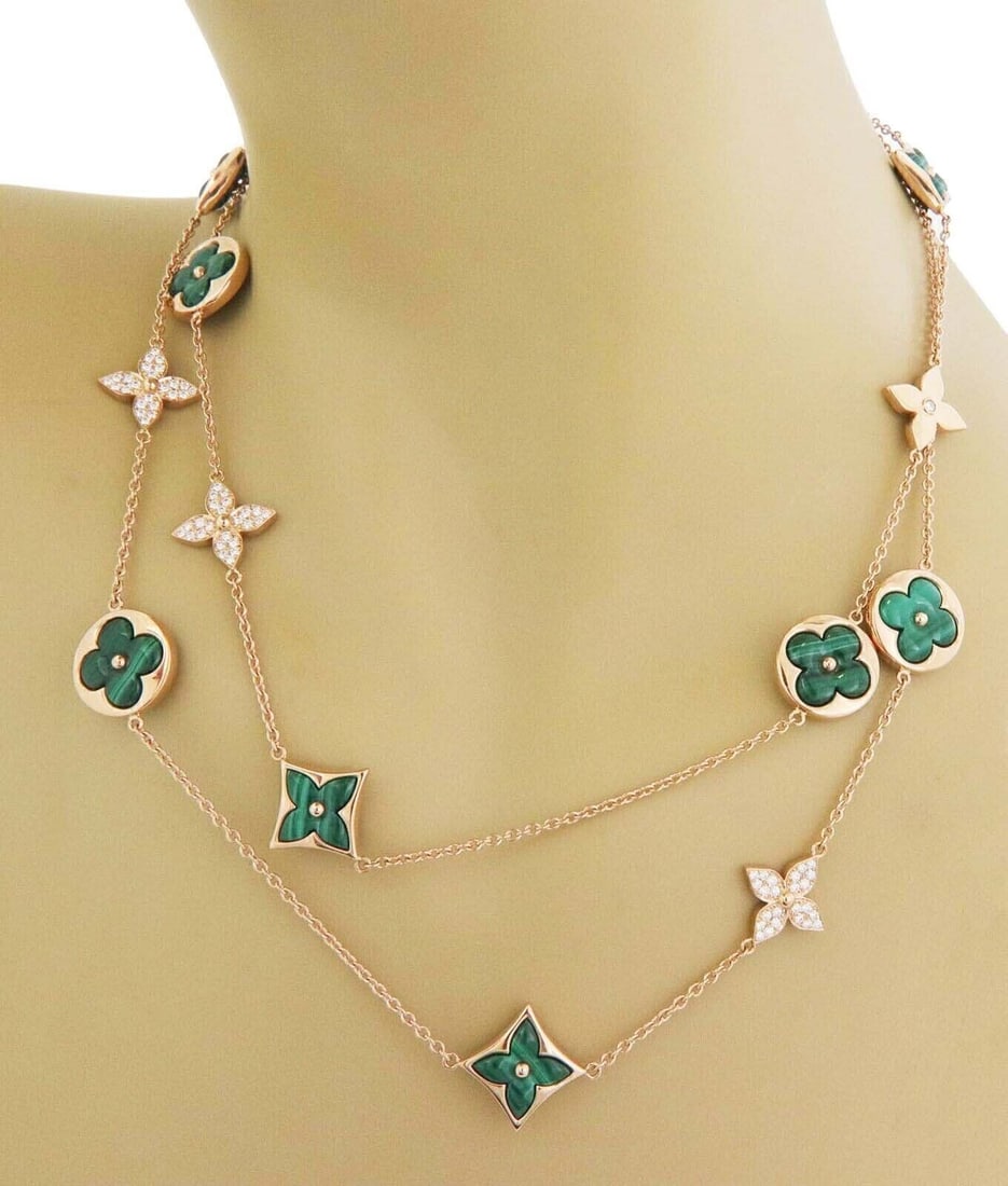 Louis Vuitton 18k Pink Gold Color Blossom Star Necklace with Malachite and Diamonds: Louis Vuitton 18k Pink Gold Color Blossom Star Necklace with Malachite and Diamonds Elevate your fine jewelry collection with this exquisite Louis Vuitton Color Blossom Malachite Star Sautoir Necklace