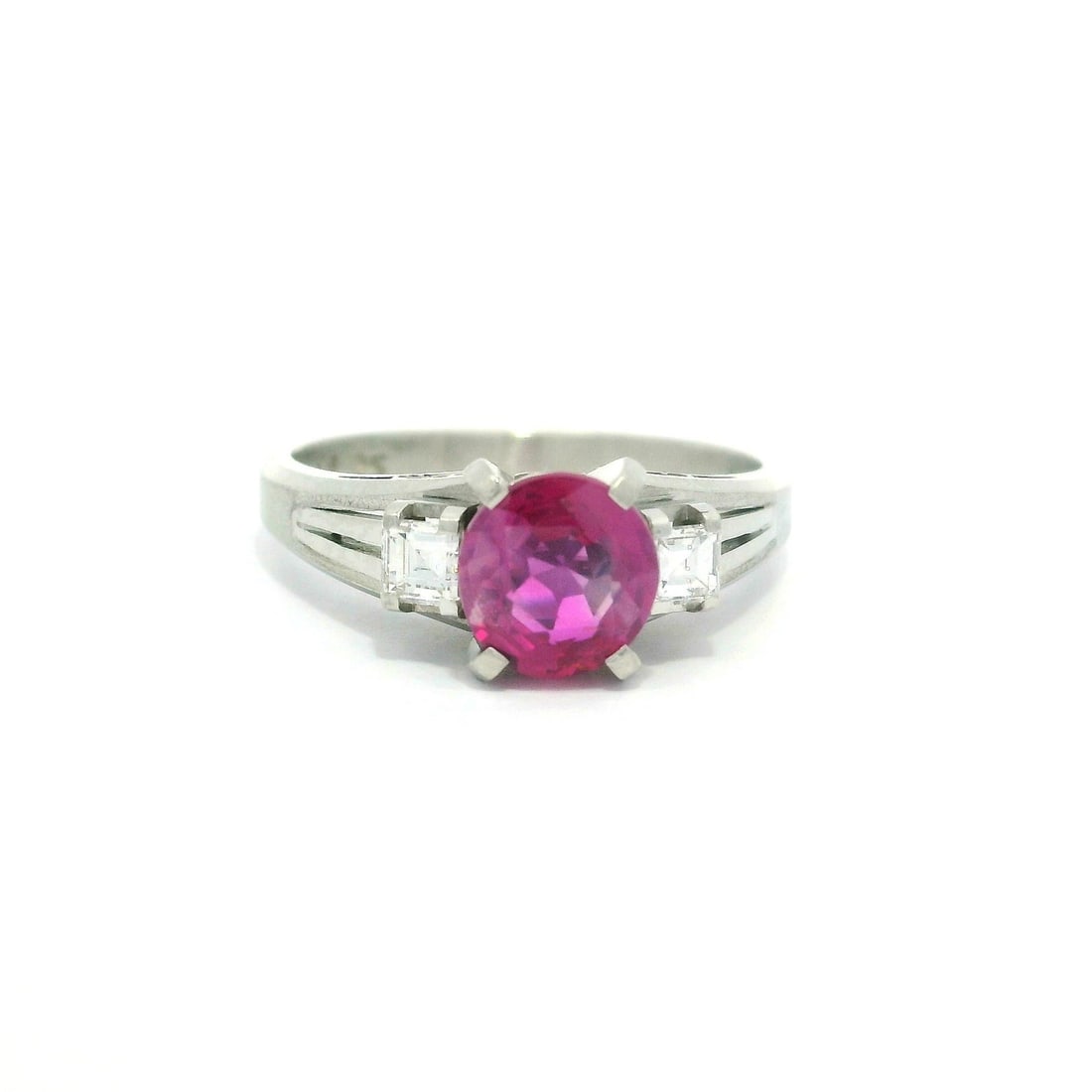 Vintage Platinum GIA 1.47ct Oval No Heat Burma Ruby Diamond Ring: Vintage Platinum GIA 1.47ct Oval No Heat Burma Ruby Diamond Ring This exquisite vintage cocktail ring showcases a stunning 1.25ct natural genuine Burmese ruby in a beautiful old roundish oval cut. The
