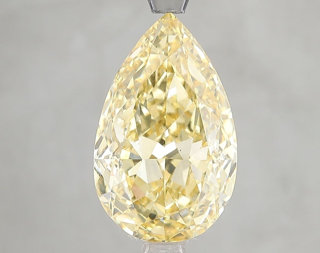 Loose Diamond - PEAR 5.01ct Fancy Vivid Yellow VS1 (1 of 1)