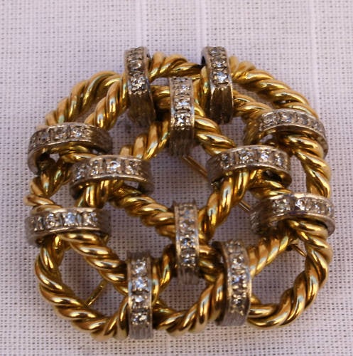 French 14K Gold Diamond Necklace Brooch Set 60 Diamonds 43.3g: French 14K Gold Diamond Necklace Brooch Set 60 Diamonds 43.3g Discover the elegance of this stunning French 1960's brooch and necklace, expertly crafted in 14K yellow gold. Weighing approximately 43.3