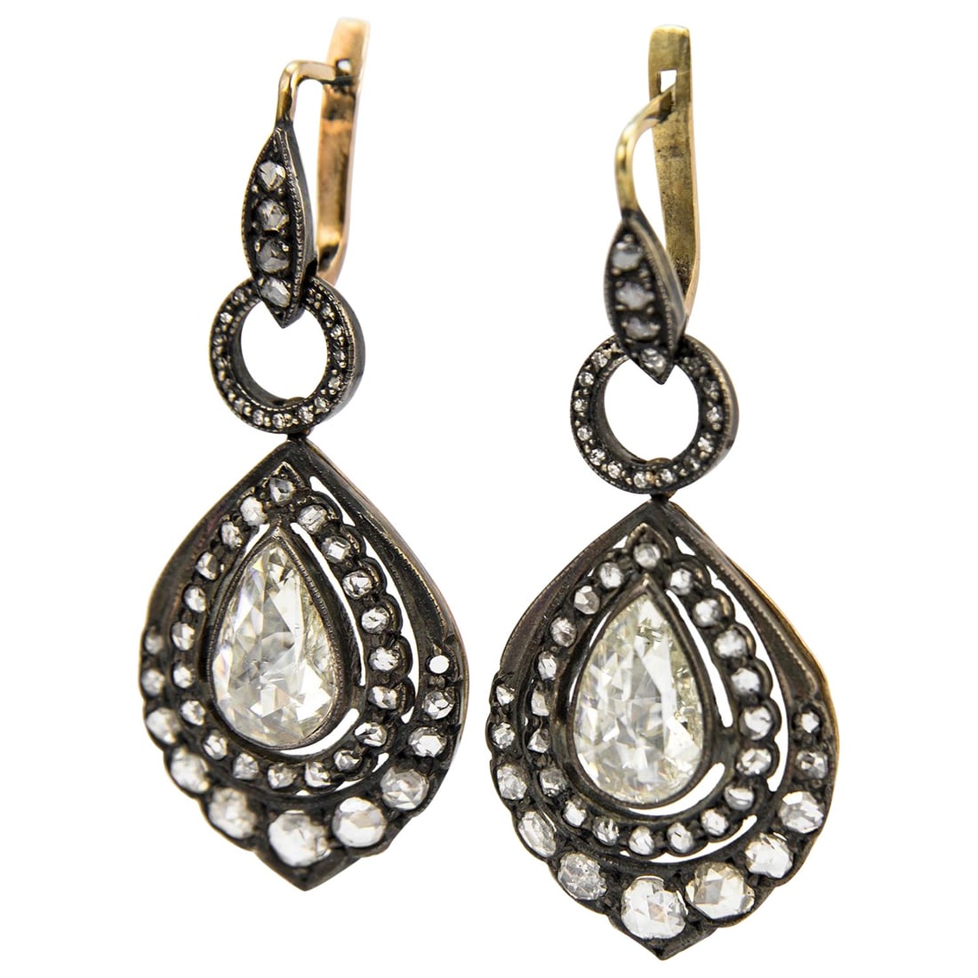 Victorian Drop Earrings 7.40ct Rose Cut Diamonds Gold Silver 1950s: Victorian Drop Earrings 7.40ct Rose Cut Diamonds Gold Silver 1950s Exquisite Victorian-inspired drop earrings featuring a stunning combination of gold and silver. These vintage high jewelry earrings s