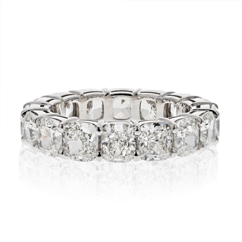 GIA Certified 18K White Gold 8.04ct Cushion Cut Diamond Eternity Band: GIA Certified 18K White Gold 8.04ct Cushion Cut Diamond Eternity Band This exquisite 18K White Gold Eternity Band features 16 stunning cushion cut diamonds totaling approximately 8.04 carats. Designed