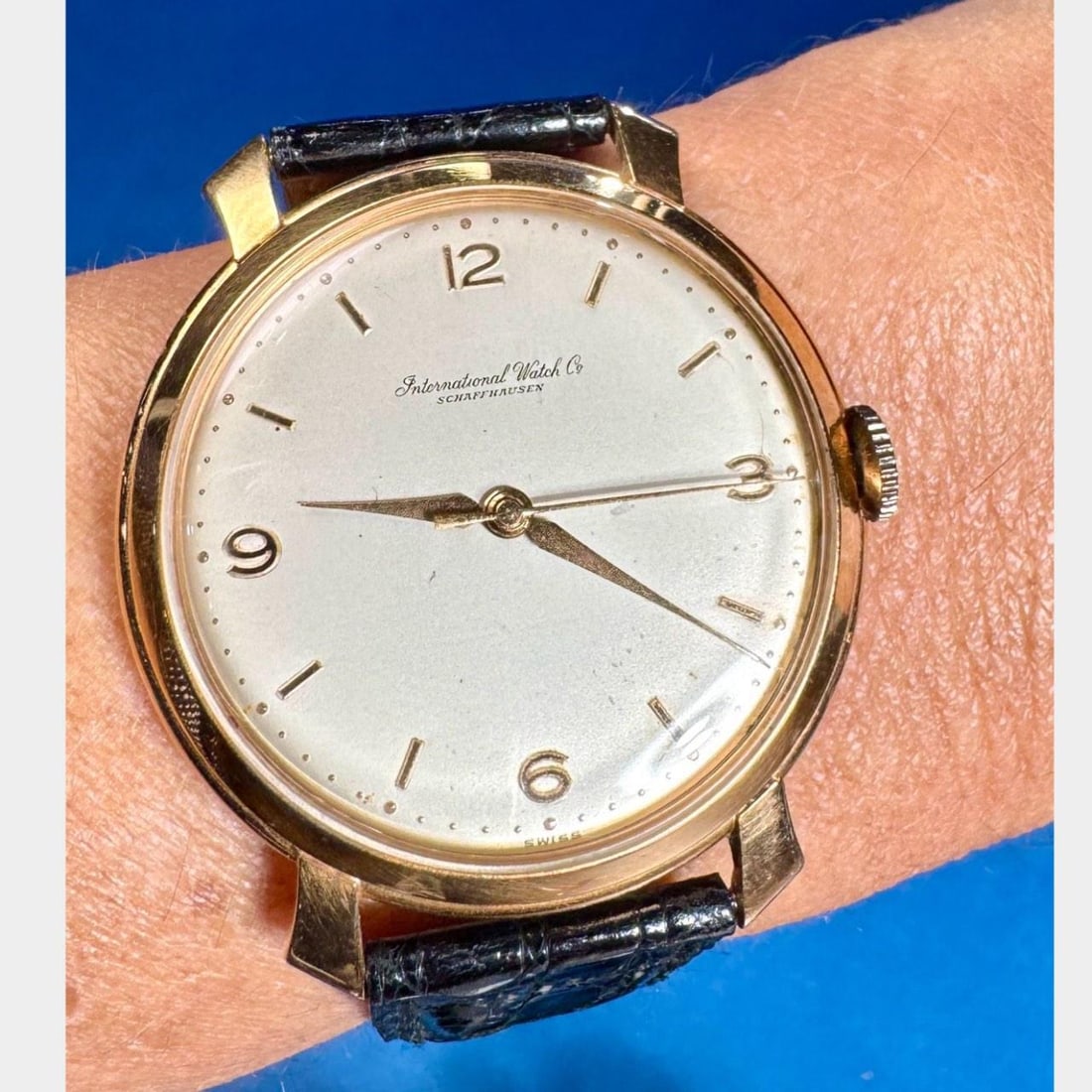 Vintage IWC 18K Yellow Gold Manual Wind Dress Watch: Vintage IWC 18K Yellow Gold Manual Wind Dress Watch This Vintage IWC 18K Yellow Gold Dress Watch combines timeless elegance with classic craftsmanship. Featuring a sturdy 38mm case and weighing 41.1 g