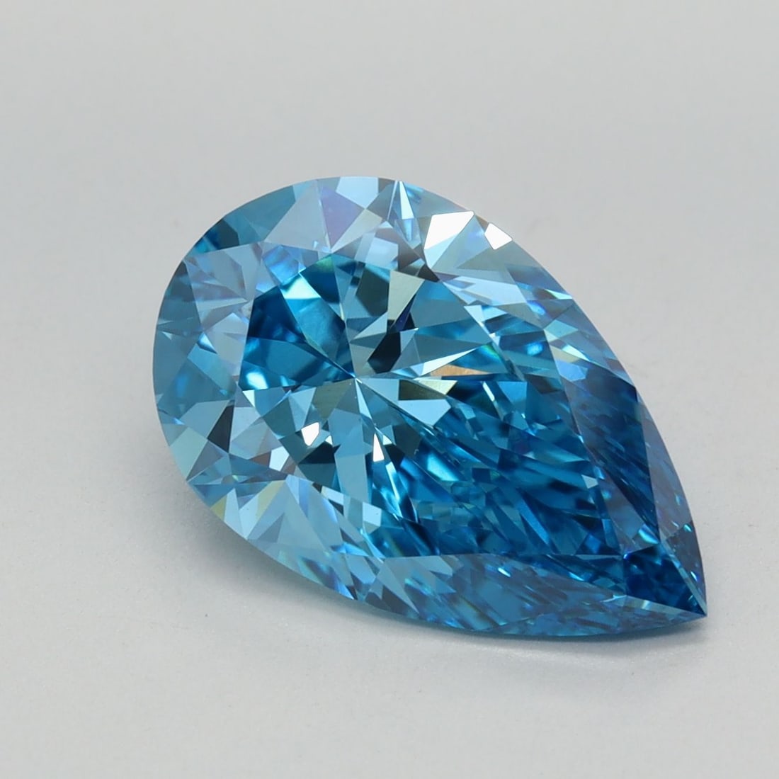 Loose Diamond - PEAR 3.05ct Fancy Vivid Blue VS1: Loose Diamond - PEAR 3.05ct Fancy Vivid Blue VS1 Source: This is a real non-mined Diamond that has been grown in a lab Shape: PEAR Carats: 3.05 Color: Fancy Vivid Blue Certification: IGI Video: