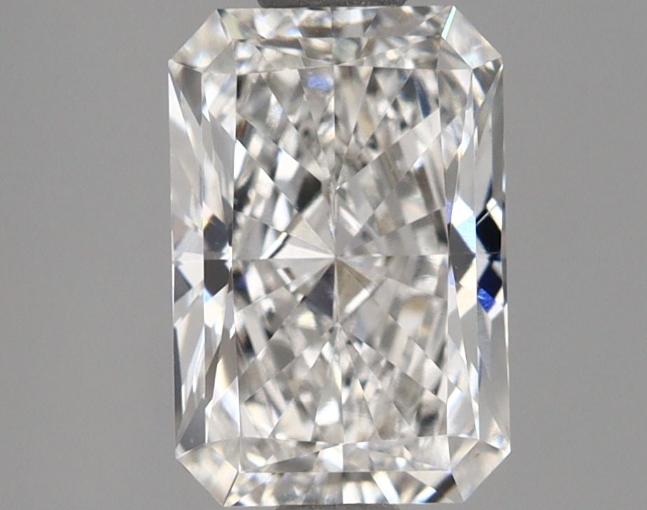 Loose Diamond - RADIANT 1.61ct E VS1: Loose Diamond - RADIANT 1.61ct E VS1 Source: This is a real non-mined Diamond that has been grown in a lab Shape: RADIANT Carats: 1.61 Color: E Clarity: VS1 Certification: IGI Video: