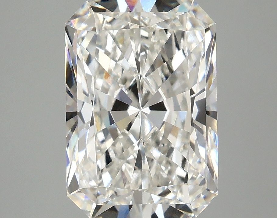 Loose Diamond - RADIANT 3.07ct F VVS2: Loose Diamond - RADIANT 3.07ct F VVS2 Source: This is a real non-mined Diamond that has been grown in a lab Shape: RADIANT Carats: 3.07 Color: F Clarity: VVS2 Certification: IGI Video: