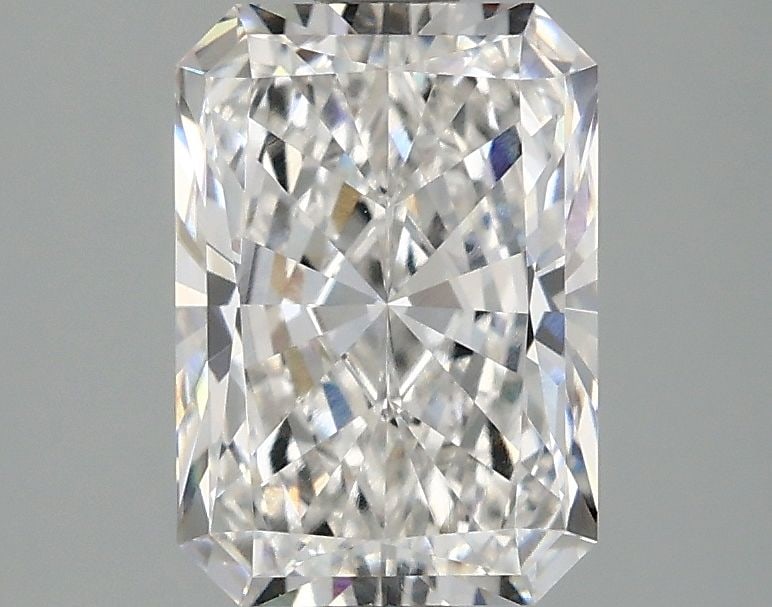 Loose Diamond - RADIANT 2.09ct E VVS2: Loose Diamond - RADIANT 2.09ct E VVS2 Source: This is a real non-mined Diamond that has been grown in a lab Shape: RADIANT Carats: 2.09 Color: E Clarity: VVS2 Certification: IGI Video: