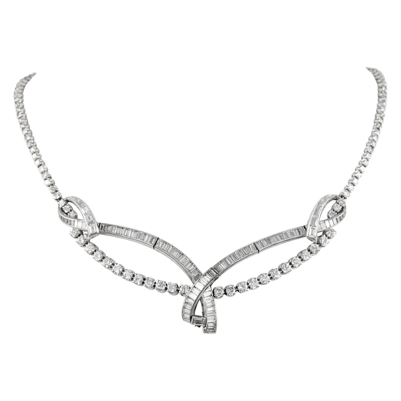 15.80ct Round Baguette Diamond Necklace in Platinum: 15.80ct Round Baguette Diamond Necklace in Platinum Discover an exquisite diamond necklace featuring a stunning combination of round and baguette diamonds set in luxurious platinum. This contemporary