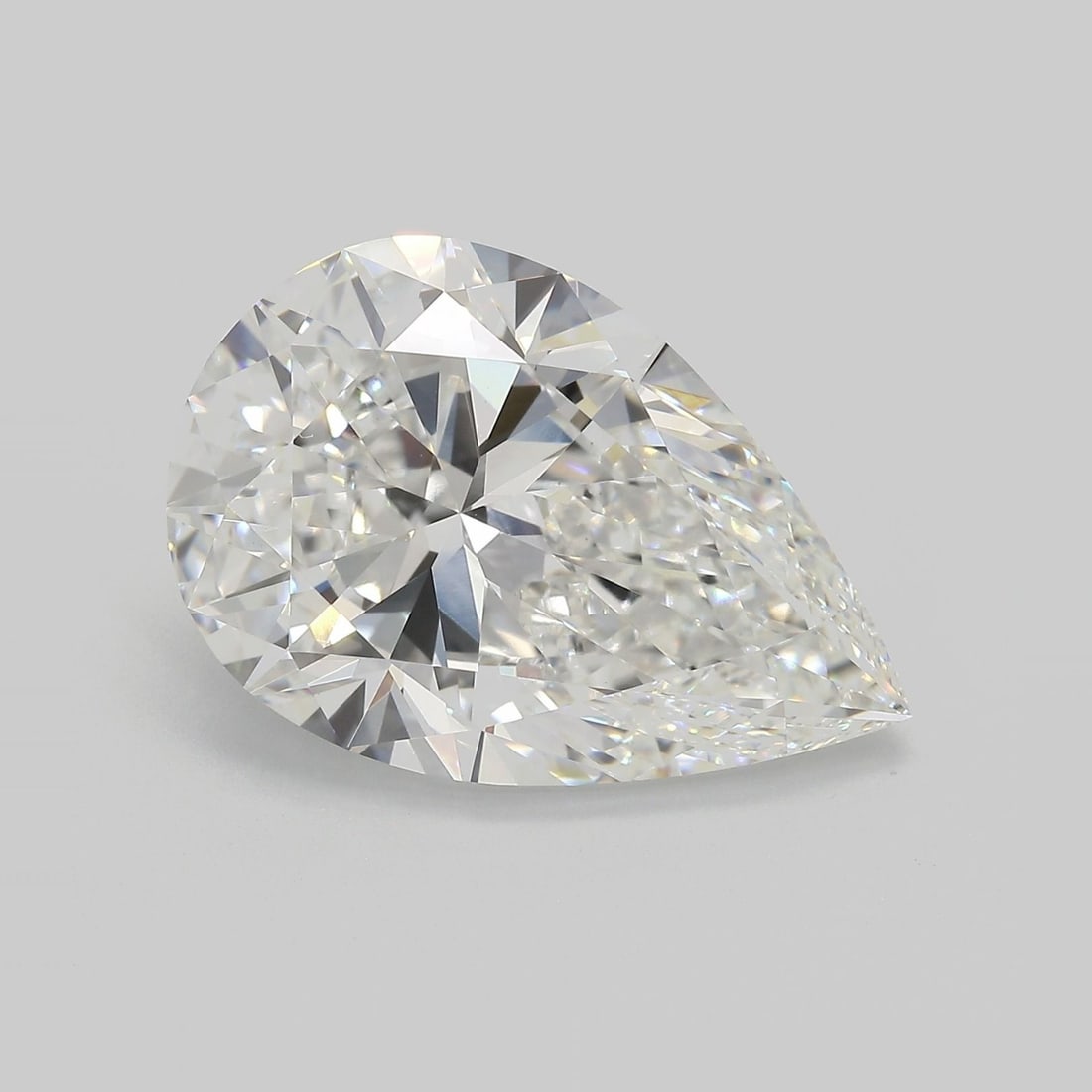 Loose Diamond - PEAR 10.65ct F VVS2: Loose Diamond - PEAR 10.65ct F VVS2 Source: This is a real non-mined Diamond that has been grown in a lab Shape: PEAR Carats: 10.65 Color: F Clarity: VVS2 Certification: IGI Video: