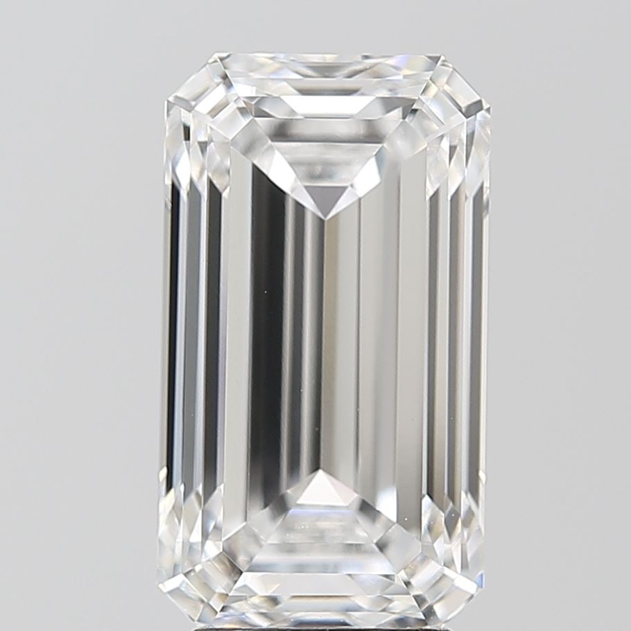Loose Diamond - EMERALD 5.53ct D VVS1: Loose Diamond - EMERALD 5.53ct D VVS1 Source: This is a real non-mined Diamond that has been grown in a lab Shape: EMERALD Carats: 5.53 Color: D Clarity: VVS1 Certification: IGI Video: