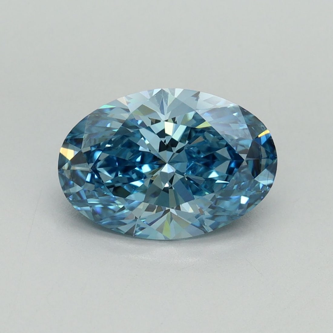 Loose Diamond - OVAL 2.09ct Fancy Vivid Blue VS1: Loose Diamond - OVAL 2.09ct Fancy Vivid Blue VS1 Source: This is a real non-mined Diamond that has been grown in a lab Shape: OVAL Carats: 2.09 Color: Fancy Vivid Blue Certification: IGI Video: