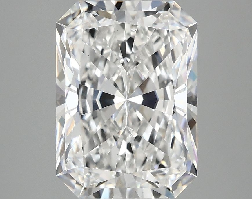 Loose Diamond - RADIANT 3.09ct E VS1: Loose Diamond - RADIANT 3.09ct E VS1 Source: This is a real non-mined Diamond that has been grown in a lab Shape: RADIANT Carats: 3.09 Color: E Clarity: VS1 Certification: IGI Video: