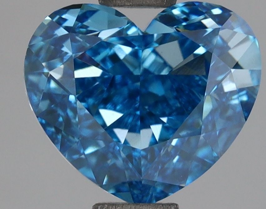 Loose Diamond - HEART 2.53ct Fancy Vivid Blue VS1: Loose Diamond - HEART 2.53ct Fancy Vivid Blue VS1 Source: This is a real non-mined Diamond that has been grown in a lab Shape: HEART Carats: 2.53 Color: Fancy Vivid Blue Certification: IGI Video: