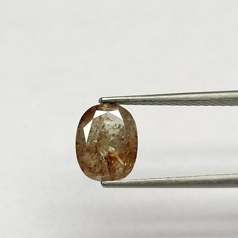 Loose Diamond - OVAL 0.89ct Fancy Salt and Pepper I3: Loose Diamond - OVAL 0.89ct Fancy Salt and Pepper I3 Source: Natural Shape: OVAL Carats: 0.89 Color: Fancy Salt and Pepper Certification: NONE The Diamond Depot Guarantee: All items in this auction ar