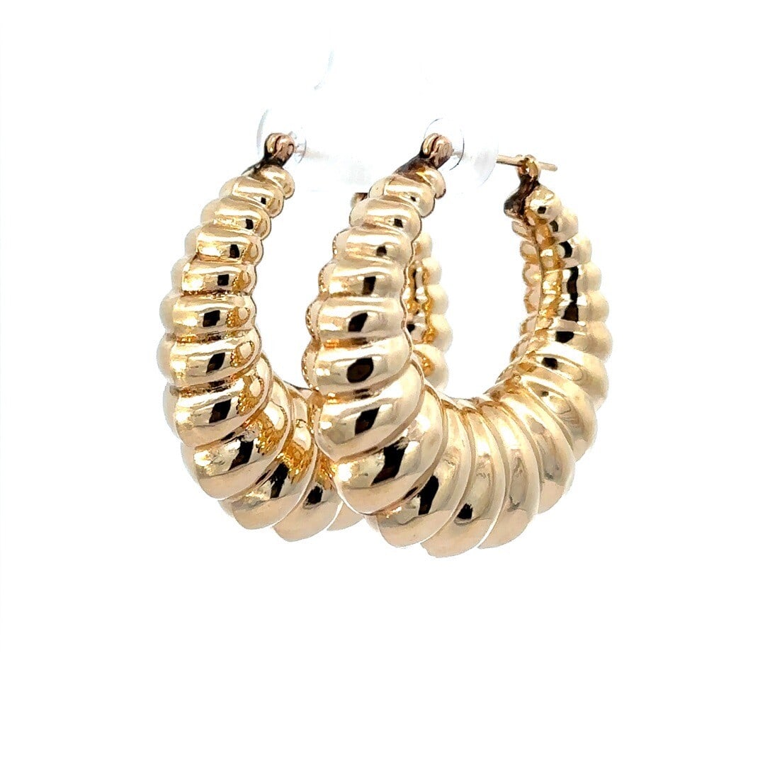Vintage 14k Yellow Gold Large Croissant Hoop Earrings: Vintage 14k Yellow Gold Large Croissant Hoop Earrings Enhance your elegance with these Vintage Yellow Gold Large Polished Puffed Scalloped Croissant Hoop Earrings. Crafted from solid 14k yellow gold,