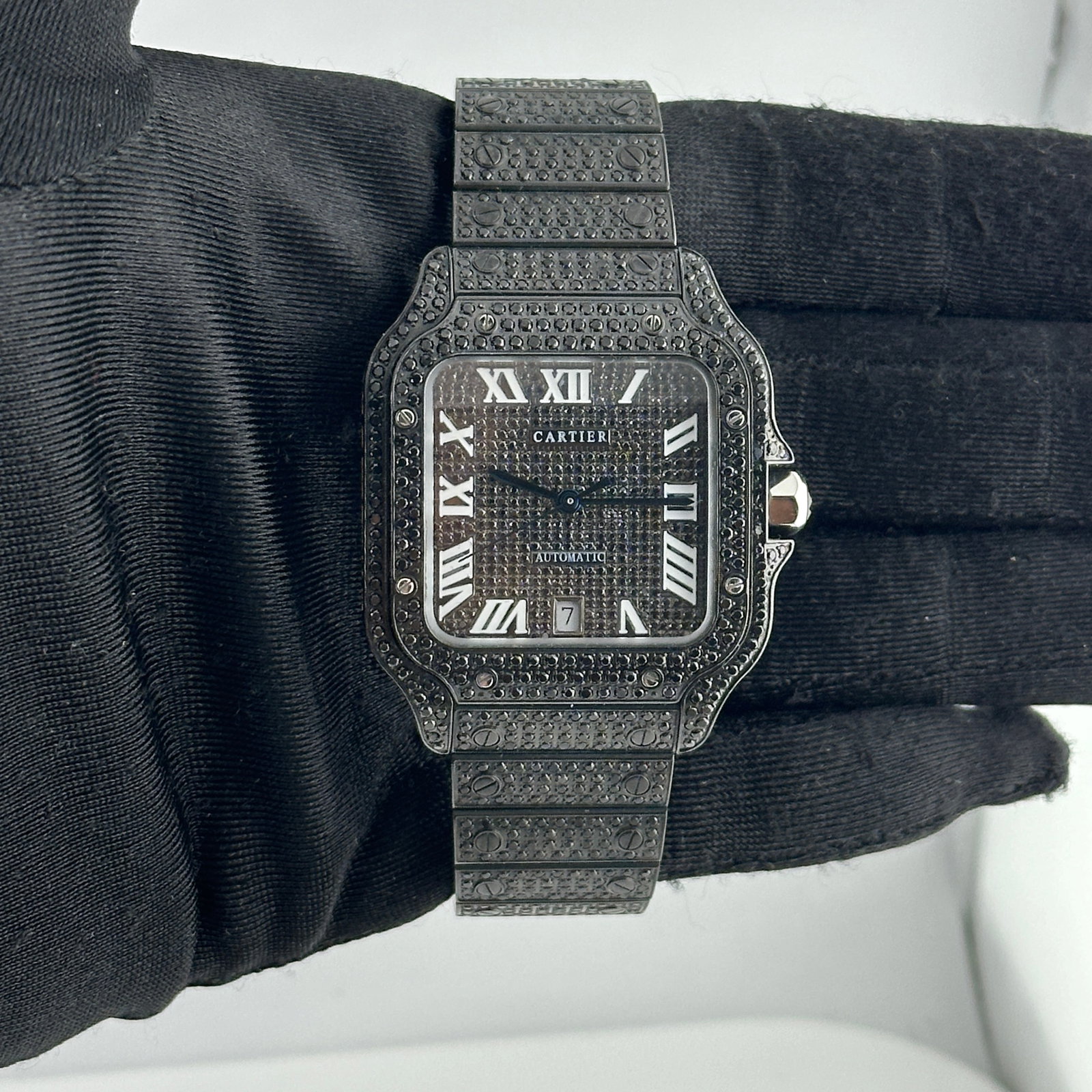 2022 Cartier Santos Ref 4072 Diamond Black Dial Watch with Card: 2022 Cartier Santos Ref 4072 Diamond Black Dial Watch with Card This Cartier Santos watch features a black diamond dial, a diamond bezel, and a diamond bracelet. The timepiece is from the Cartier Sant