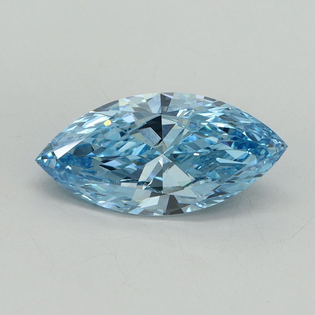 Loose Diamond - MARQUISE 2.01ct Fancy Vivid Blue VS2: Loose Diamond - MARQUISE 2.01ct Fancy Vivid Blue VS2 Source: This is a real non-mined Diamond that has been grown in a lab Shape: MARQUISE Carats: 2.01 Color: Fancy Vivid Blue Certification: IGI Video