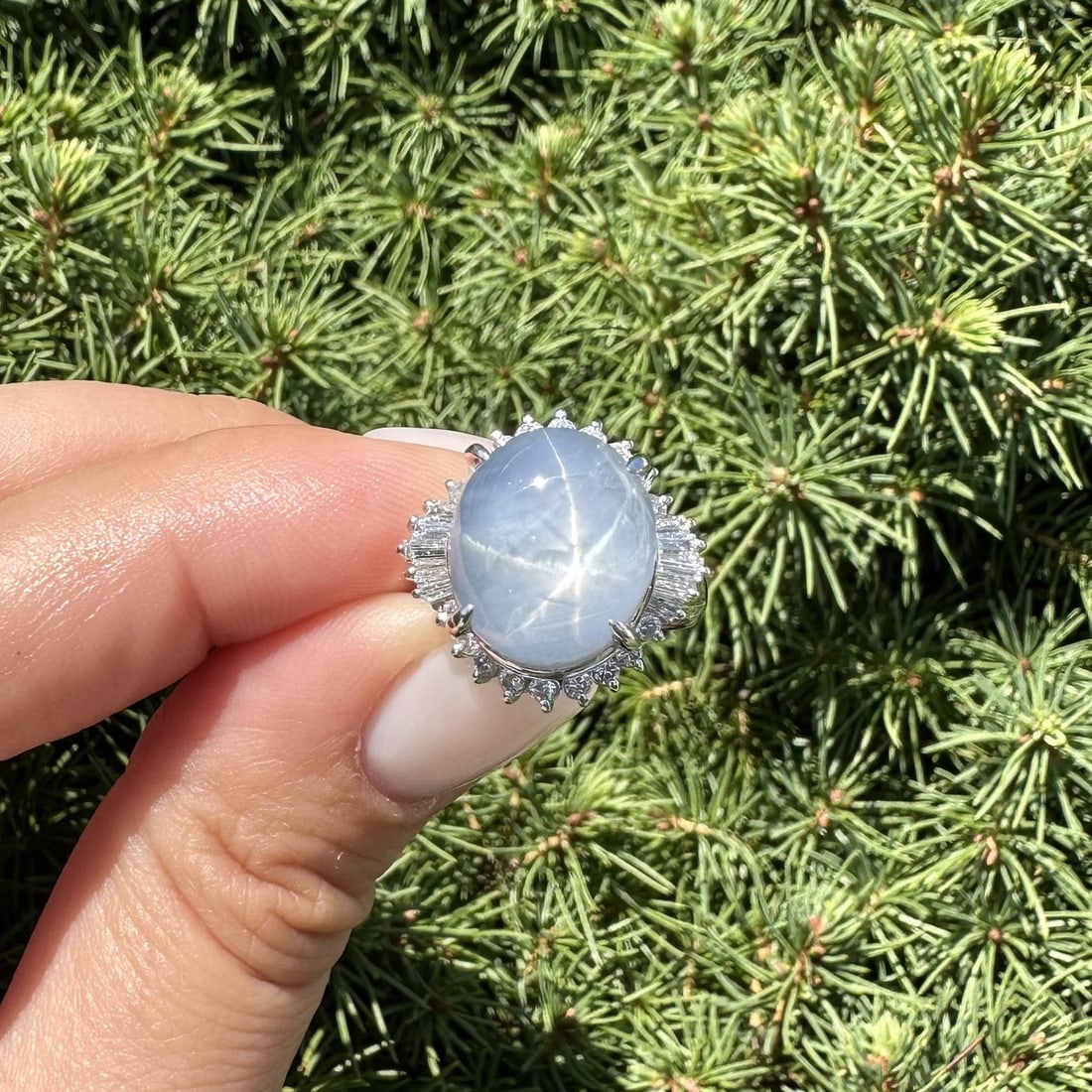 Vintage Platinum 17.45ct GIA Certified Blue Star Sapphire Diamond Ring: Vintage Platinum 17.45ct GIA Certified Blue Star Sapphire Diamond Ring This exquisite vintage cocktail ring showcases a stunning natural cabochon blue star sapphire, weighing an impressive 16.80ct. Th