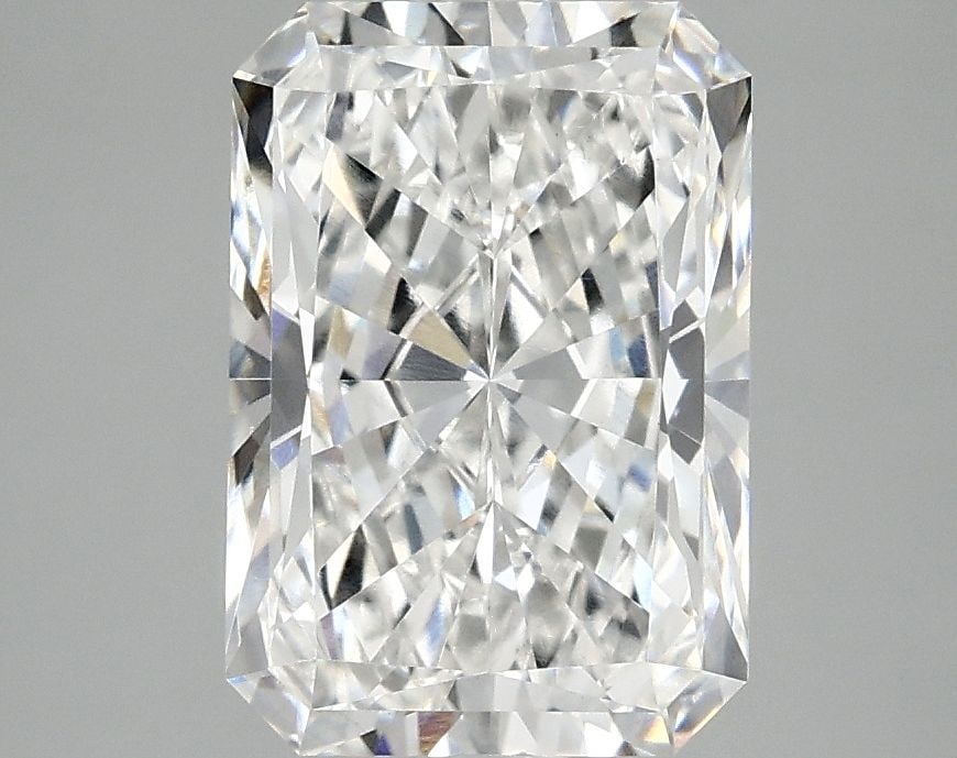 Loose Diamond - RADIANT 3.01ct F VS1: Loose Diamond - RADIANT 3.01ct F VS1 Source: This is a real non-mined Diamond that has been grown in a lab Shape: RADIANT Carats: 3.01 Color: F Clarity: VS1 Certification: IGI Video: