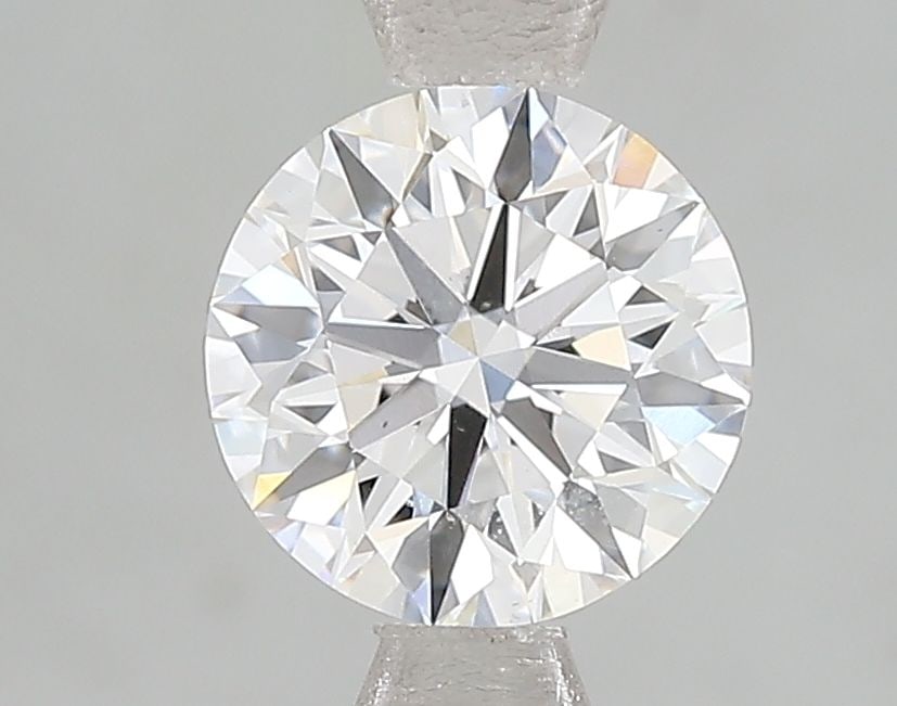 Loose Diamond - ROUND 1.36ct D VS1: Loose Diamond - ROUND 1.36ct D VS1 Source: This is a real non-mined Diamond that has been grown in a lab Shape: ROUND Carats: 1.36 Color: D Clarity: VS1 Certification: IGI Video: