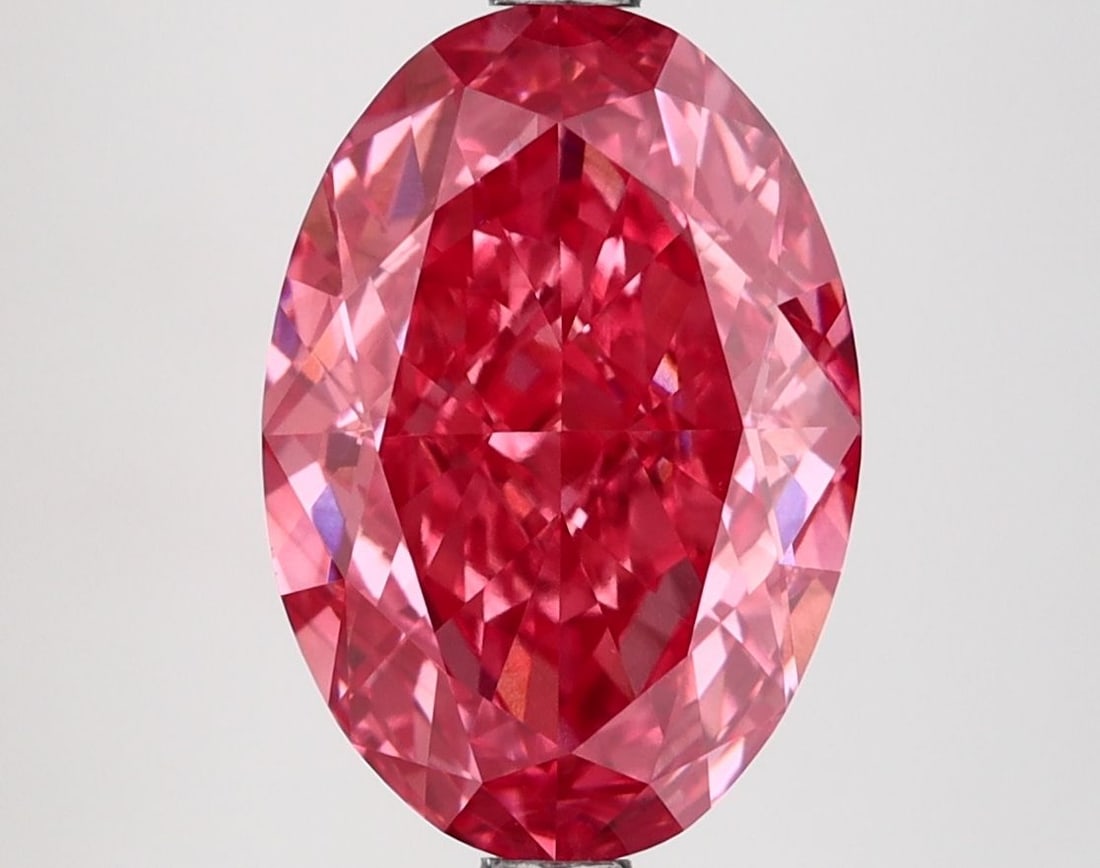 Loose Diamond - OVAL 4.15ct Fancy Vivid Pink VS2: Loose Diamond - OVAL 4.15ct Fancy Vivid Pink VS2 Source: This is a real non-mined Diamond that has been grown in a lab Shape: OVAL Carats: 4.15 Color: Fancy Vivid Pink Certification: IGI Video: