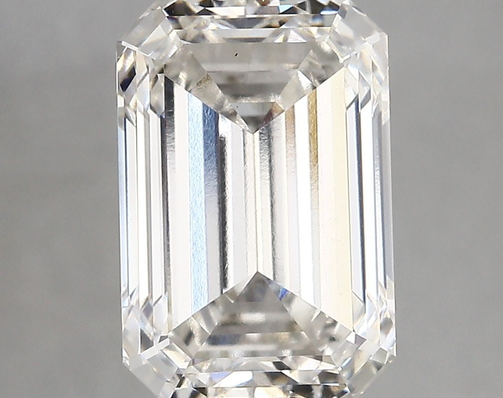 Loose Diamond - EMERALD 4.94ct G VS1: Loose Diamond - EMERALD 4.94ct G VS1 Source: This is a real non-mined Diamond that has been grown in a lab Shape: EMERALD Carats: 4.94 Color: G Clarity: VS1 Certification: IGI Video: Video Link The