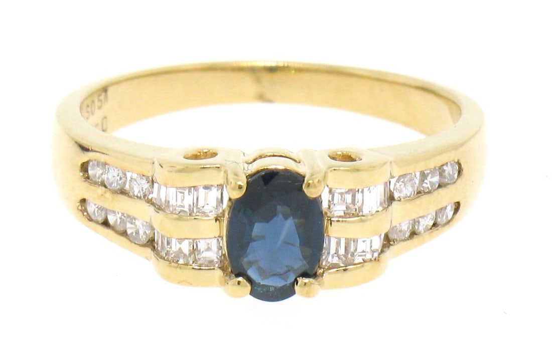 18K Yellow Gold 0.94ctw Oval Sapphire Diamond Engagement Ring (1 of 5)