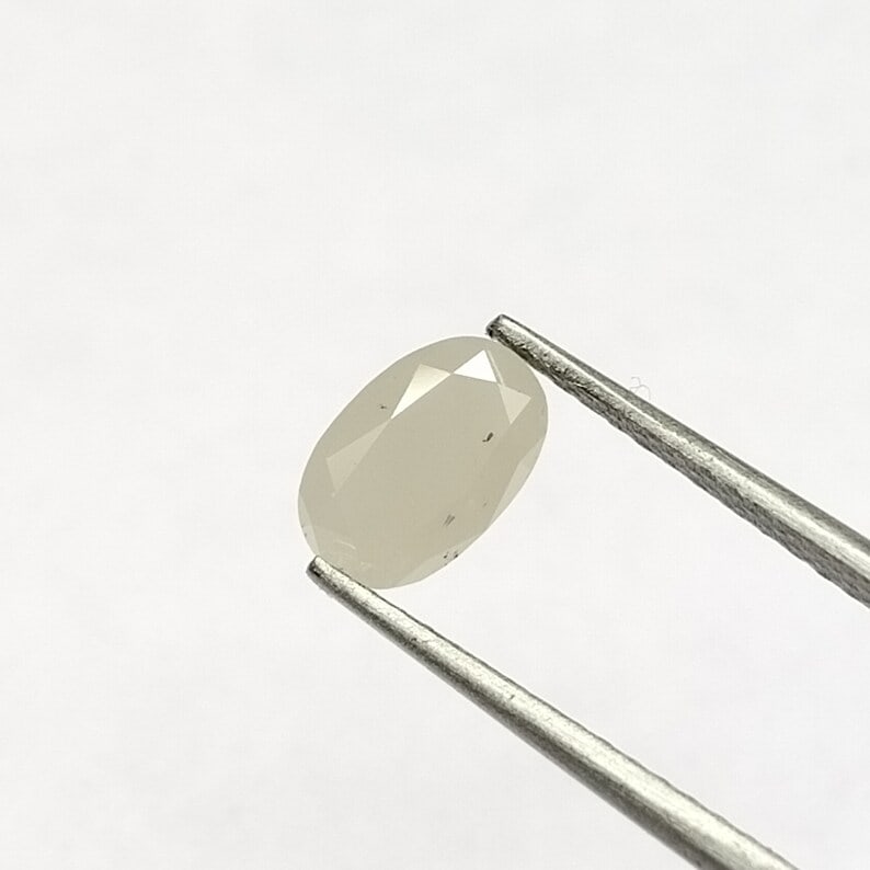 Loose Diamond - OVAL 0.67ct Fancy Salt and Pepper I3: Loose Diamond - OVAL 0.67ct Fancy Salt and Pepper I3 Source: Natural Shape: OVAL Carats: 0.67 Color: Fancy Salt and Pepper Certification: NONE The Diamond Depot Guarantee: All items in this auction ar