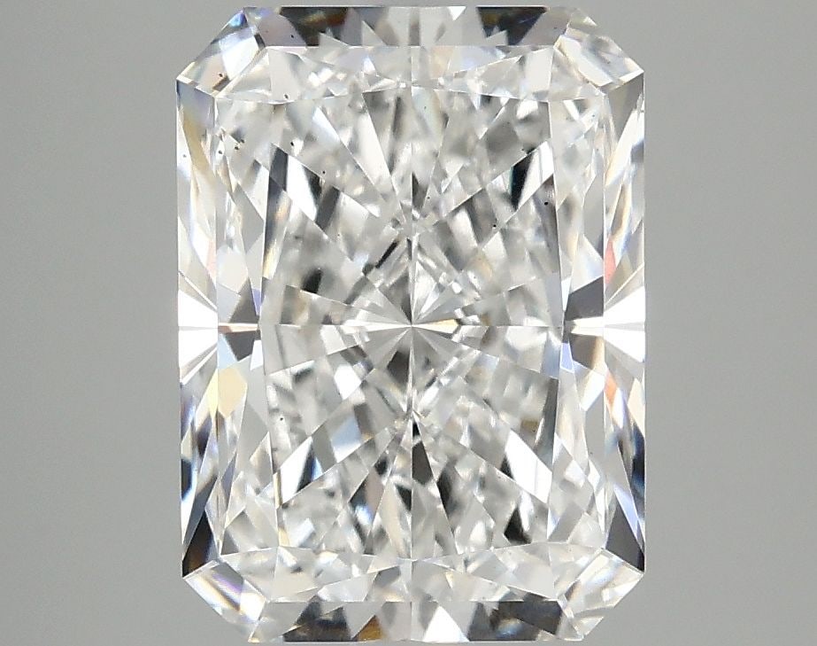 Loose Diamond - RADIANT 3.89ct D VS2: Loose Diamond - RADIANT 3.89ct D VS2 Source: This is a real non-mined Diamond that has been grown in a lab Shape: RADIANT Carats: 3.89 Color: D Clarity: VS2 Certification: IGI Video: