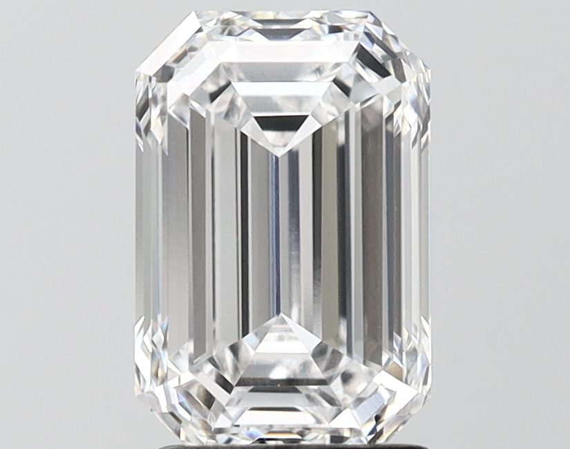 Loose Diamond - EMERALD 2.51ct D VVS2: Loose Diamond - EMERALD 2.51ct D VVS2 Source: This is a real non-mined Diamond that has been grown in a lab Shape: EMERALD Carats: 2.51 Color: D Clarity: VVS2 Certification: IGI Video: Video Link 