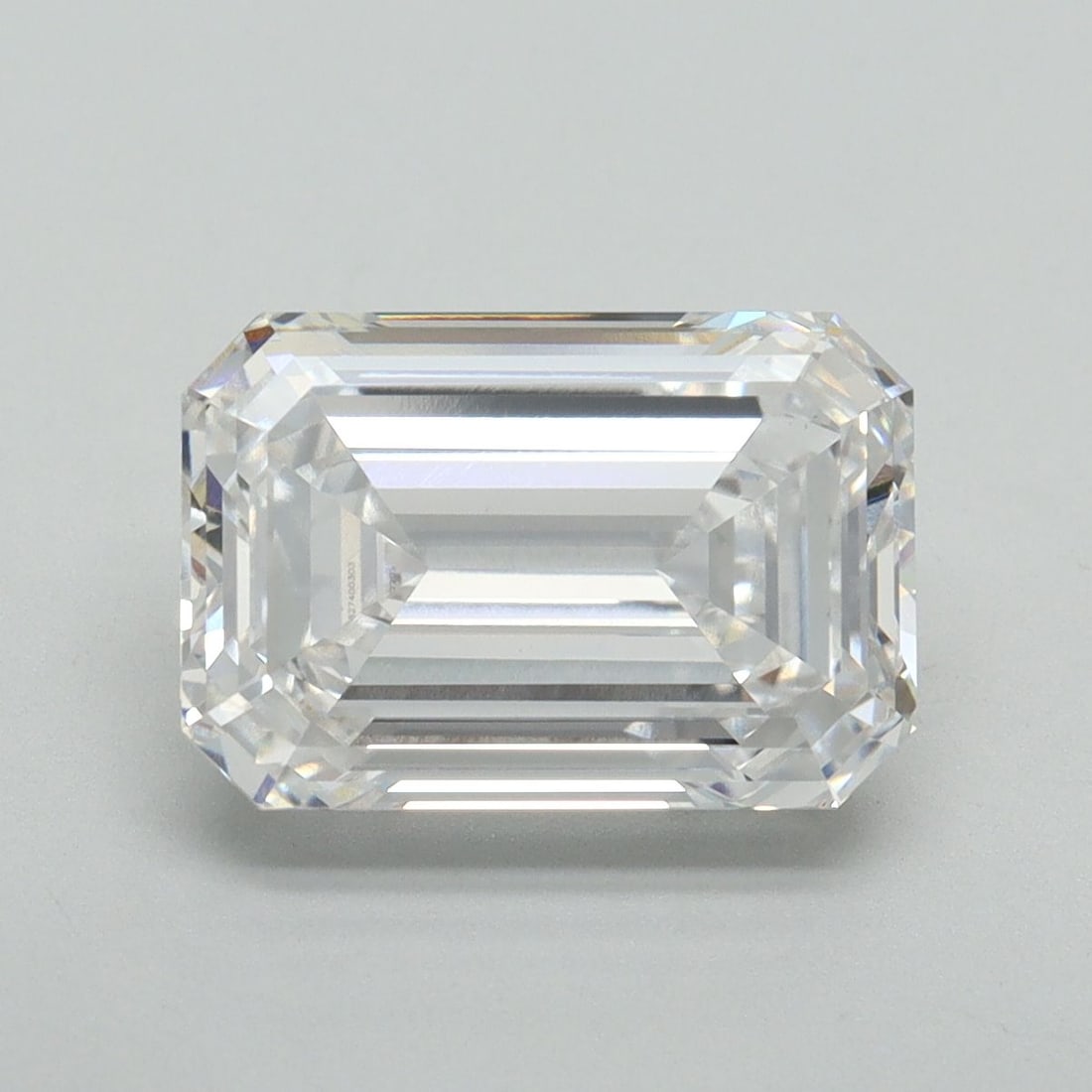 Loose Diamond - EMERALD 4.19ct D VVS1: Loose Diamond - EMERALD 4.19ct D VVS1 Source: This is a real non-mined Diamond that has been grown in a lab Shape: EMERALD Carats: 4.19 Color: D Clarity: VVS1 Certification: IGI Video: