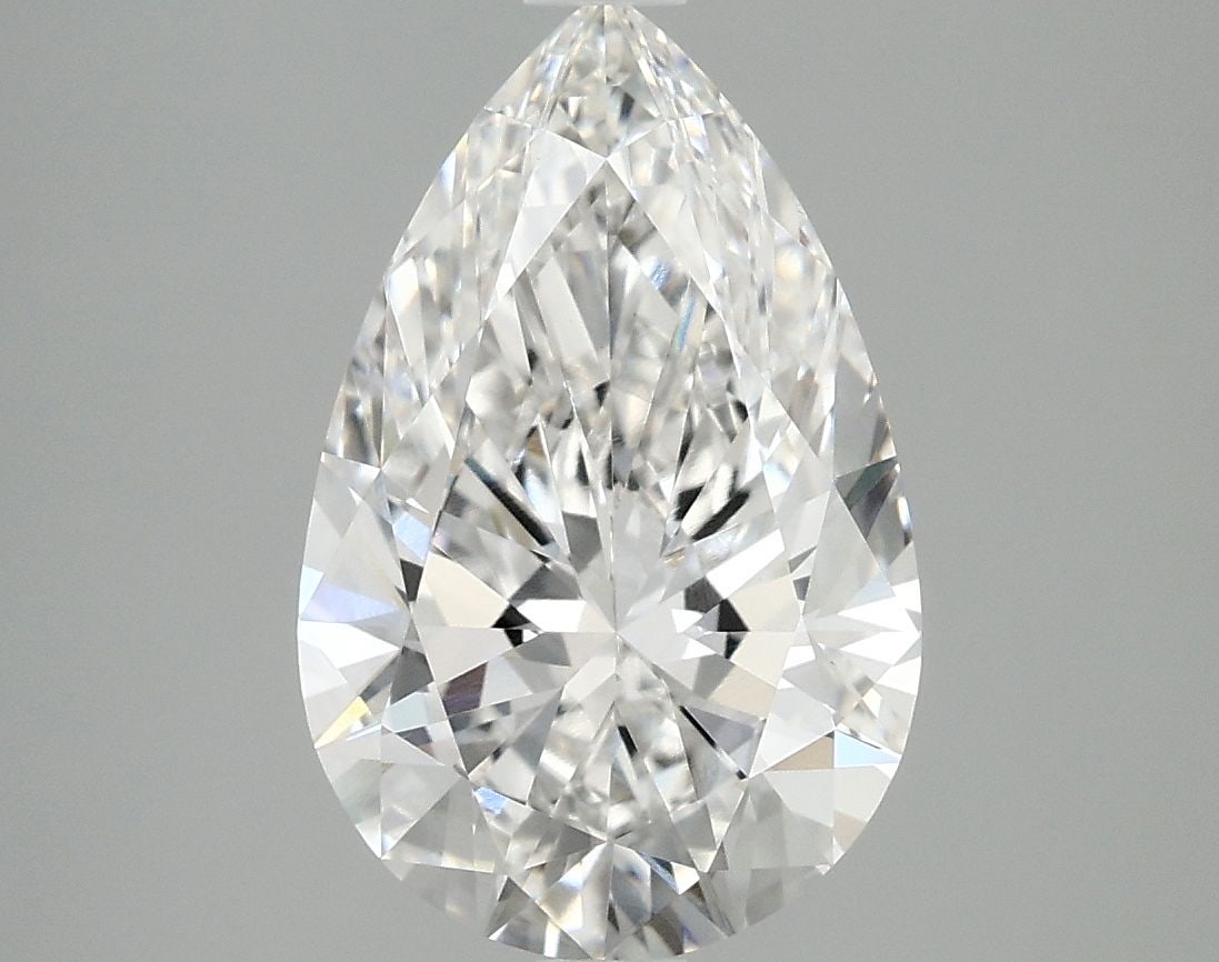Loose Diamond - PEAR 3.07ct E VVS2: Loose Diamond - PEAR 3.07ct E VVS2 Source: This is a real non-mined Diamond that has been grown in a lab Shape: PEAR Carats: 3.07 Color: E Clarity: VVS2 Certification: IGI Video: