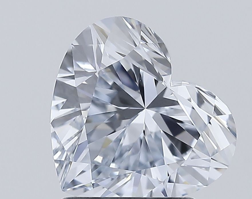 Loose Diamond - HEART 1.71ct I VVS2: Loose Diamond - HEART 1.71ct I VVS2 Source: This is a real non-mined Diamond that has been grown in a lab Shape: HEART Carats: 1.71 Color: I Clarity: VVS2 Certification: IGI Video: