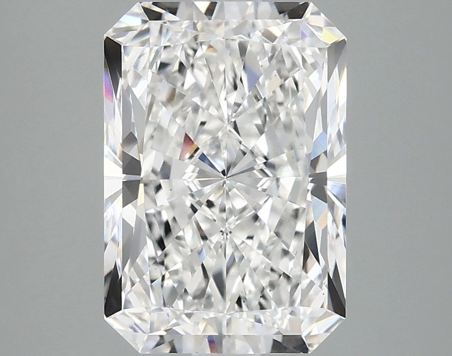 Loose Diamond - RADIANT 3.03ct D VS1: Loose Diamond - RADIANT 3.03ct D VS1 Source: This is a real non-mined Diamond that has been grown in a lab Shape: RADIANT Carats: 3.03 Color: D Clarity: VS1 Certification: IGI Video: