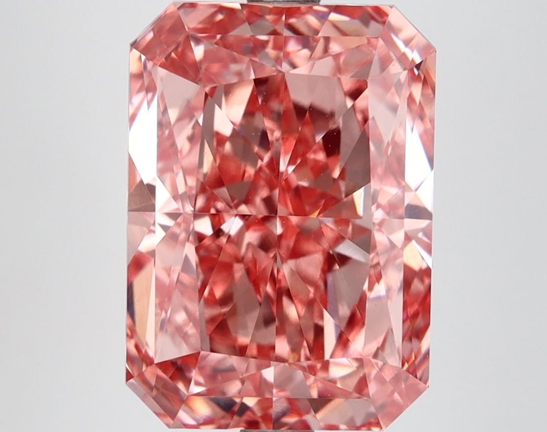 Loose Diamond - RADIANT 5.51ct Fancy Vivid Pink VVS2: Loose Diamond - RADIANT 5.51ct Fancy Vivid Pink VVS2 Source: This is a real non-mined Diamond that has been grown in a lab Shape: RADIANT Carats: 5.51 Color: Fancy Vivid Pink Certification: IGI Video: