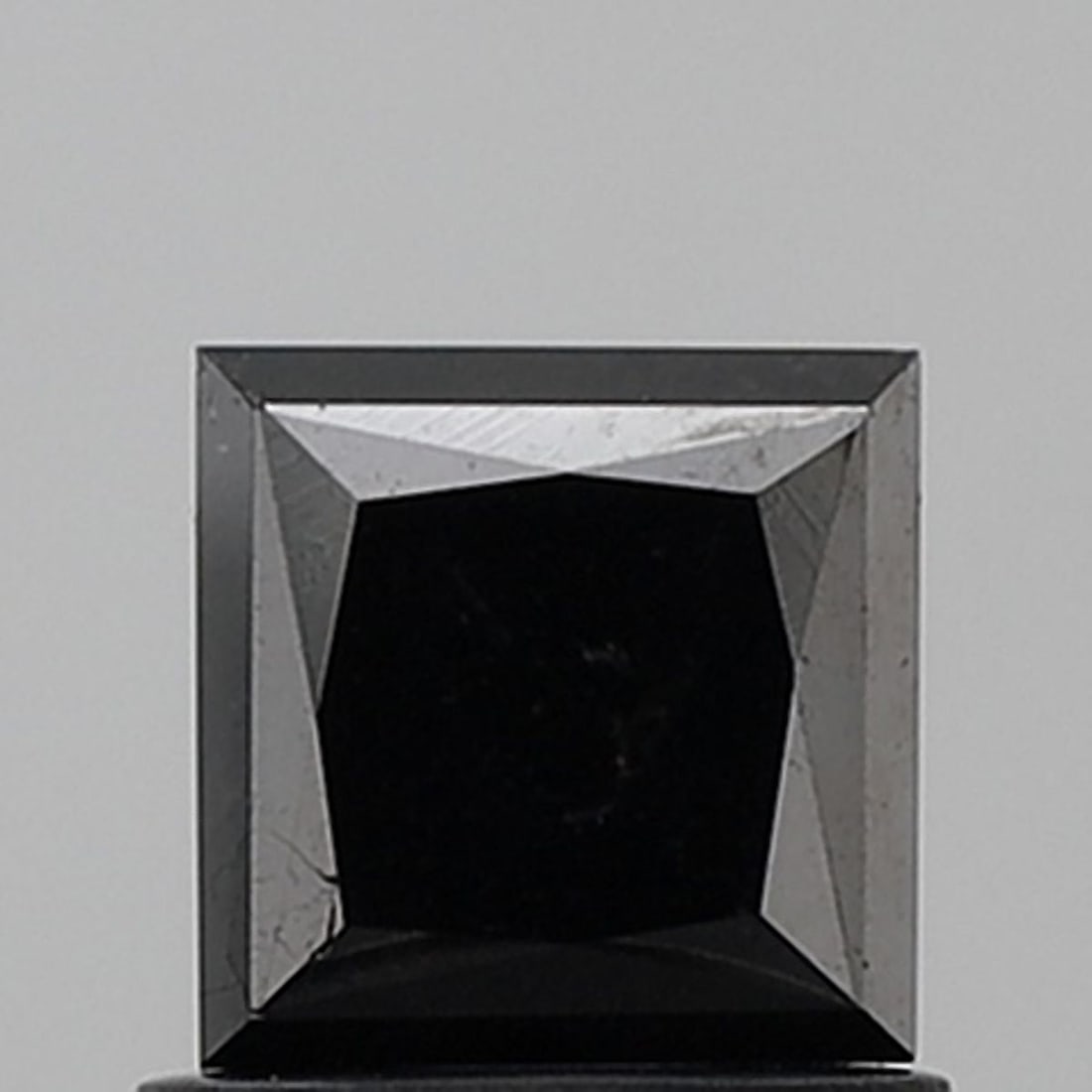 Loose Diamond - PRINCESS 0.93ct Fancy Black VS2: Loose Diamond - PRINCESS 0.93ct Fancy Black VS2 Source: Natural Shape: PRINCESS Carats: 0.93 Color: Fancy Black Certification: NONE Video: