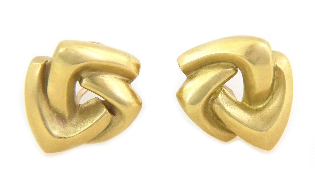 Marlene Stowe 18k Yellow Gold Abstract Love Knot Earrings: Marlene Stowe 18k Yellow Gold Abstract Love Knot Earrings Presenting a stunning pair of earrings by esteemed designer Marlene Stowe, crafted from luxurious 18k yellow gold. These earrings feature a un
