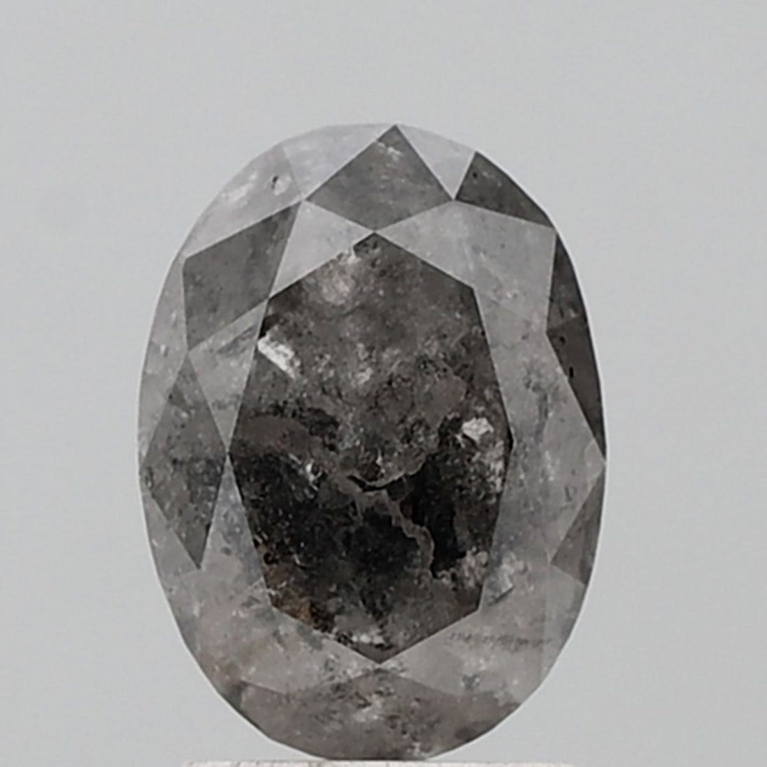Loose Diamond - OVAL 4.9ct Salt and Pepper VVS2: Loose Diamond - OVAL 4.9ct Salt and Pepper VVS2 Source: Natural Shape: OVAL Carats: 4.9 Color: Salt and Pepper Certification: NONE Video: