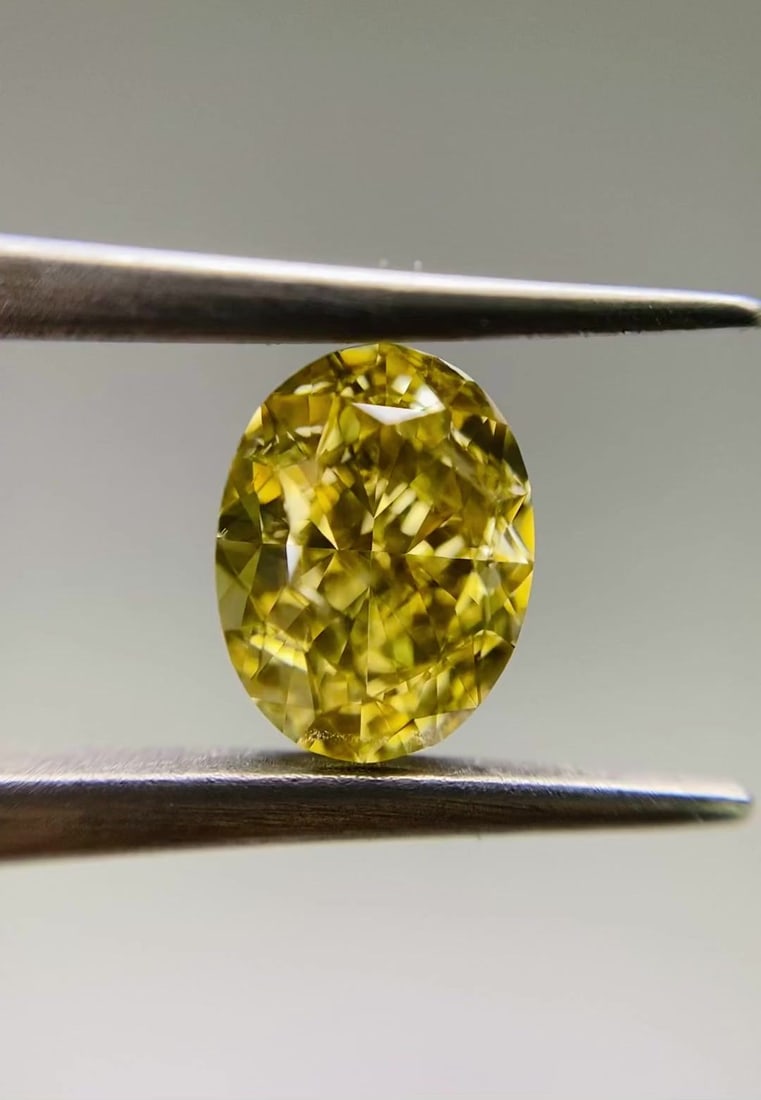 Loose Diamond - OVAL 1.5ct Fancy Brownish Yellow SI1: Loose Diamond - OVAL 1.5ct Fancy Brownish Yellow SI1 Source: Natural Shape: OVAL Carats: 1.5 Color: Fancy Brownish Yellow Certification: GIA Video: